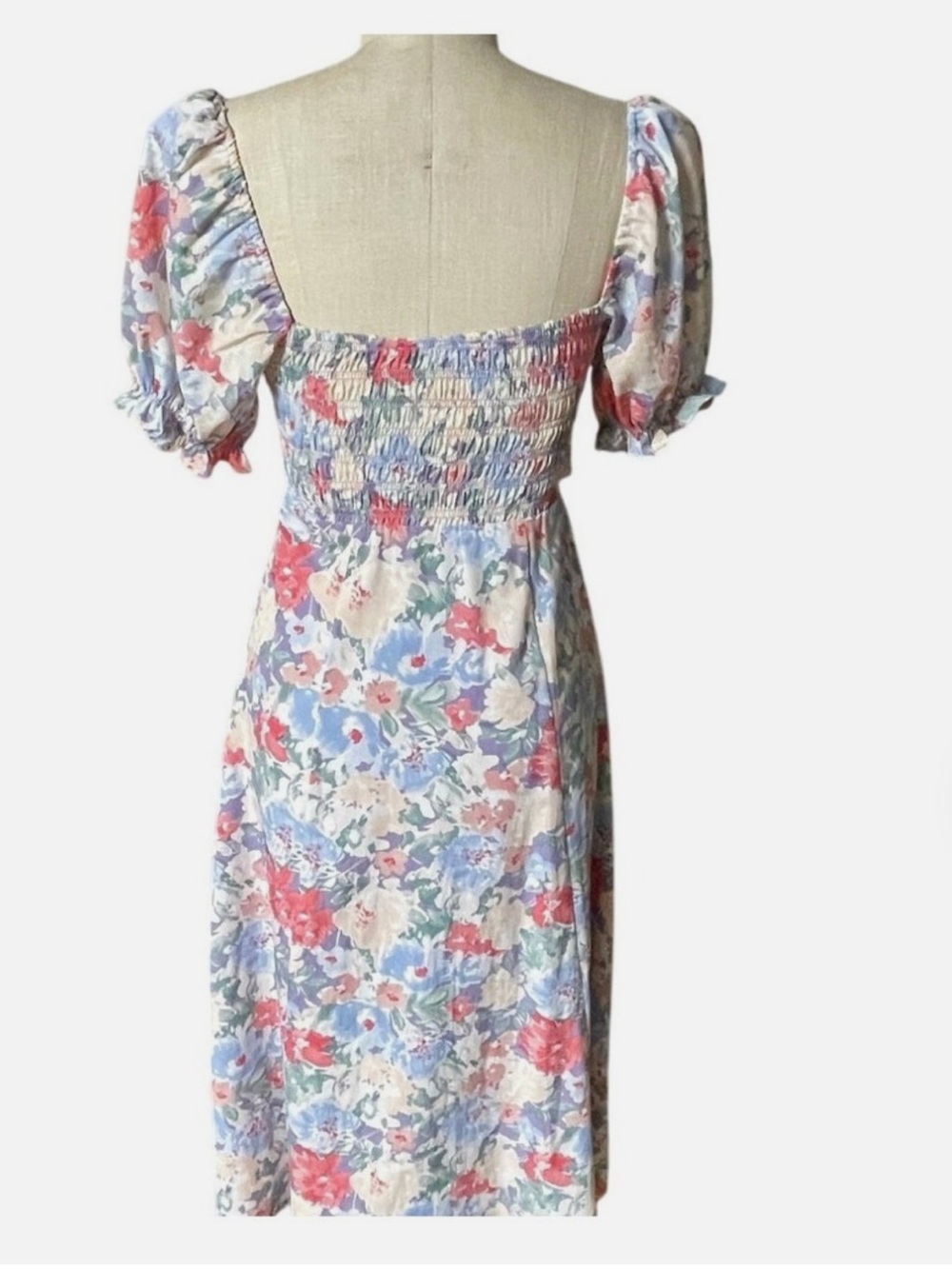 NWT Astr Puff Sleeve Smocked Floral Print Dress - Picture 7 of 11